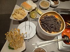 -海底捞火锅(漫乐城夜宵主题店)