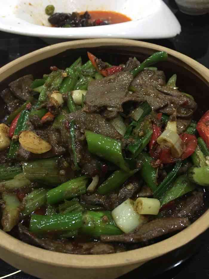 辣妹子家常菜(公园南路店)-"辣妹子家常菜交通方便,坐313和300路.