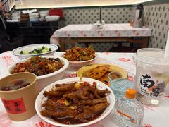 -堂瓦里·33年传统赣菜(第一街区店)