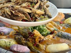 -丹水桥地锅鱼·翘嘴鲌·地方特色全鱼宴(丹江口大坝店)