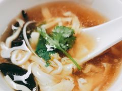 酸辣汤-卫鼎轩·家宴(水上公园店)