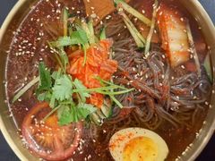 -红东阁东北菜烤肉酒馆(CROSS万象汇店)