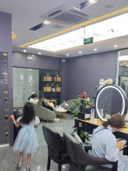 -藤野造型烫染·漂发