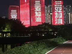 -万绿园