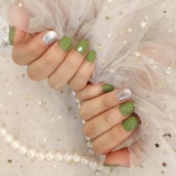 -蜜丝卡伦美甲美睫半永久
