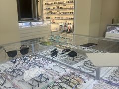 -潘多拉眼镜·蔡司依视路明月(潘家园店)