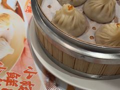 蟹黄鲜肉小笼包-小杨生煎(黄河路美食休闲街店)