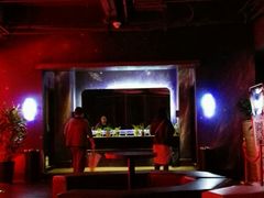 漫游未来影院（人民路店）-名人国际影城(人民路店)