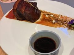东坡肉-桂满陇·手作小笼包&江南叫花鸡(中山公园店)
