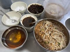 -正宗杨记普洱酸醋米线(总店)