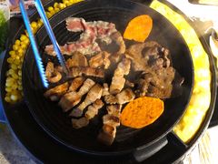 -三国惹火烤肉·中日韩烤肉集合店(百草路店)