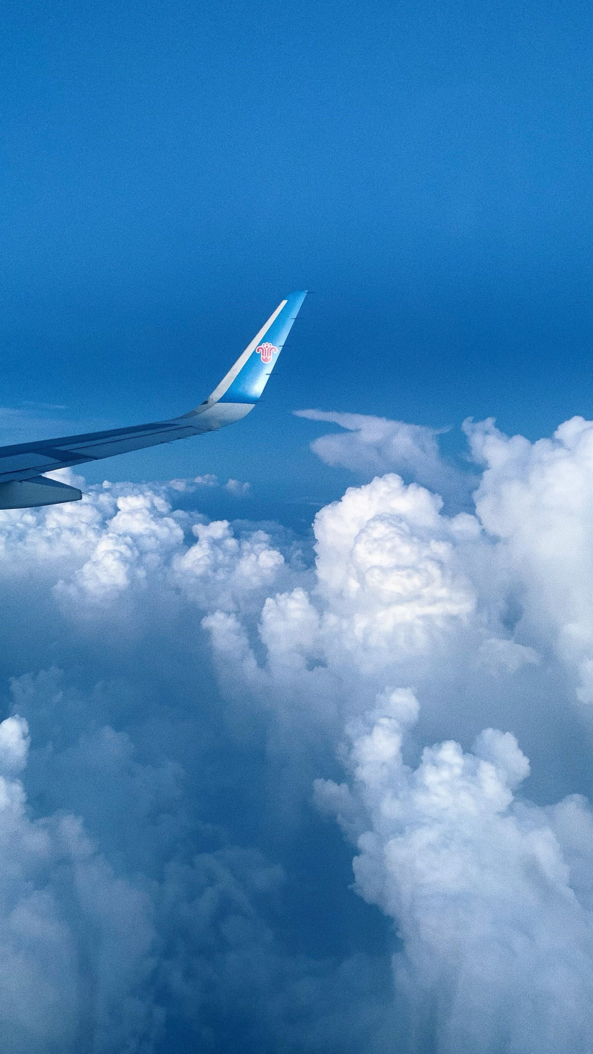 我在飞机上看见夕阳