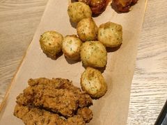 -必胜客(WOW梦之城店)