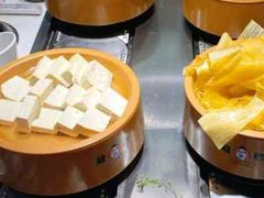 -龍歌自助小火锅(市北和达中心城店)