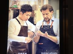 -瑞幸咖啡(人民路店)