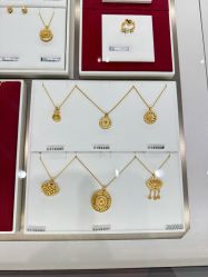 -周大福CHOW TAI FOOK(浦东八佰伴店)