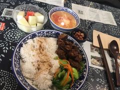 -蜗牛小馆醉乡民谣云南菜(惠新西里店)