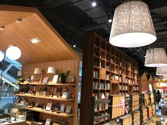 -百新书局(尚悦湾店)