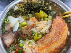 -肥佬良扣肉粉面店(梧州总店)
