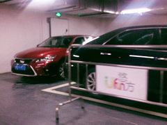 -悠方地下停车场