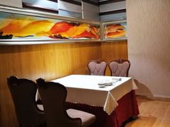 -蓝尊量贩(黄河路店)