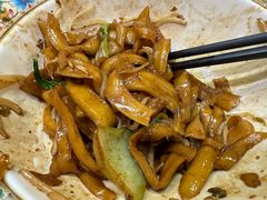 -金杨拉面王小吃面馆·牛三宝面·红烧牛肉粉