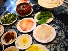 -桥香园云南过桥米线(金马碧鸡店)