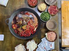 -黄潇洒老火锅(九眼桥宏济巷店)