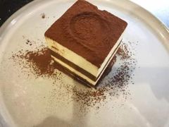 -必胜客(机场路店)