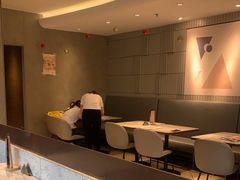 -必胜客(阿诗玛店)
