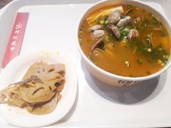 -何记花甲(海岸城旗舰店)