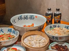 -李犟大爆鳝面·手工蟹黄包(湖滨西湖店)