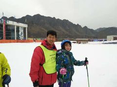 -荣盛康旅野三坡滑雪场