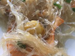 蒜蓉粉丝蒸扇贝-明记海鲜大排档(巽寮湾店)
