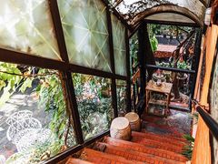 靠窗位-古董花园(思南路42弄小区店)