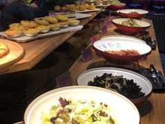 自助取餐区-茅庐川菜