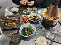 -马路牙子烧烤音乐酒馆(望京店)