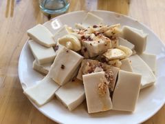 -宏兴烤鱼山庄(宣恩总店)