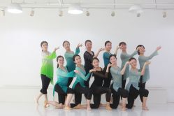 -柏姿舞蹈工作室