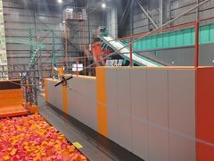 -极限PLAY运动娱乐新世界·团建派对潮玩休闲馆·室内蹦极高空游乐园