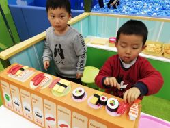 -莫莉幻想儿童乐园(郑州丹尼斯三天地店)