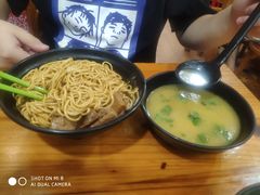 -志权牛肉面(灵山路店)