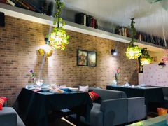 卡座-忘忧草融合私房菜(红鼎国际店)