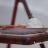 洞穴式纯白咖啡店｜滤镜我要的白是温柔的白