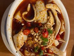 -炉小二铜锅牛蛙•川湘菜(三里屯店)