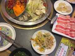 -沸炉重庆老火锅(军事博物馆店)