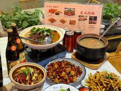 -霄汉牛三鲜湖北砂锅菜(万松园2店)