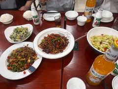 -湖南人家湘菜馆(镇江路店)