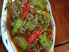 百岁葱花猪腰-老母亲农家饭店