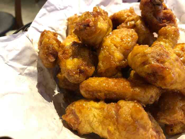 校村炸鸡(狎鸥亭店)-"总体来说还可以的一家店,店面环境是工业风.